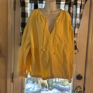 Aerie Yellow Sweatshirt Size Large